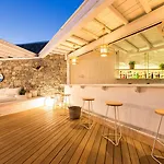 Osom Aparthotel 4*