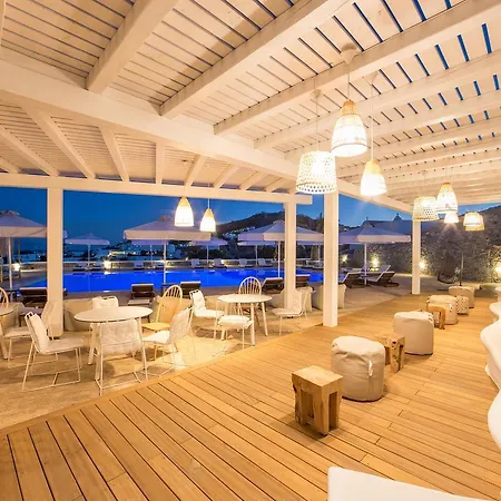Osom Aparthotel Ornos (Mykonos)